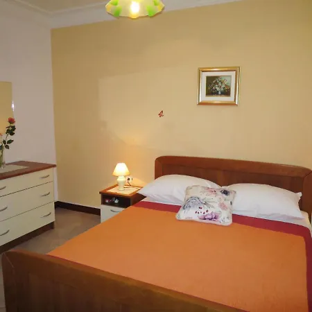 Apartman Catarina-2 By Interhome