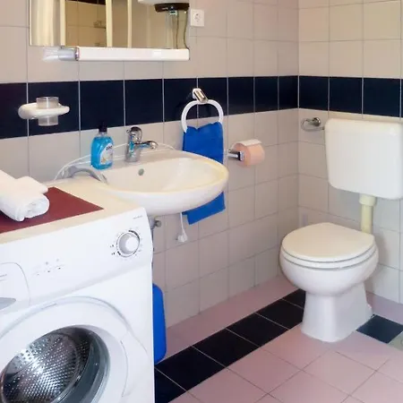 Catarina-2 By Interhome 扎达尔