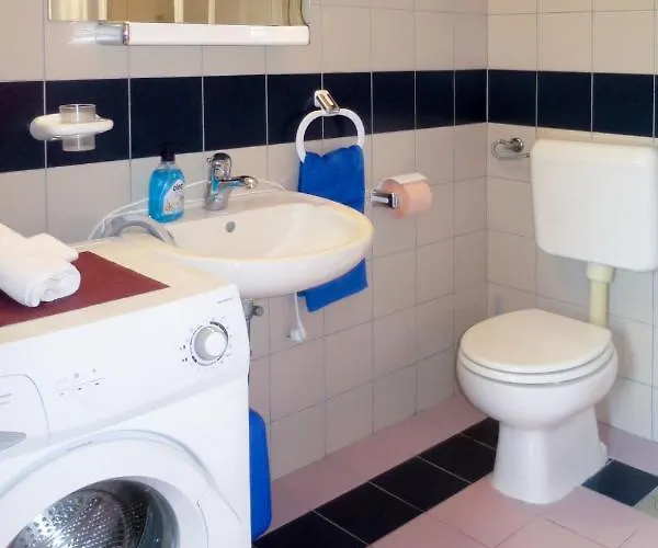 Catarina-2 By Interhome 扎达尔