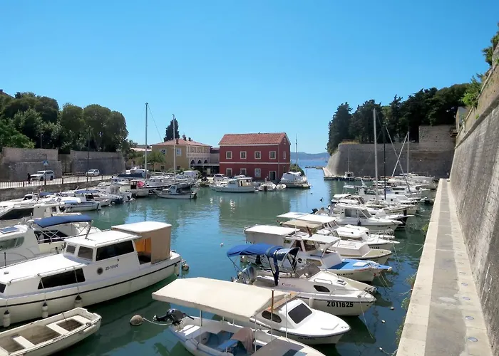 Catarina-2 By Interhome * 扎达尔